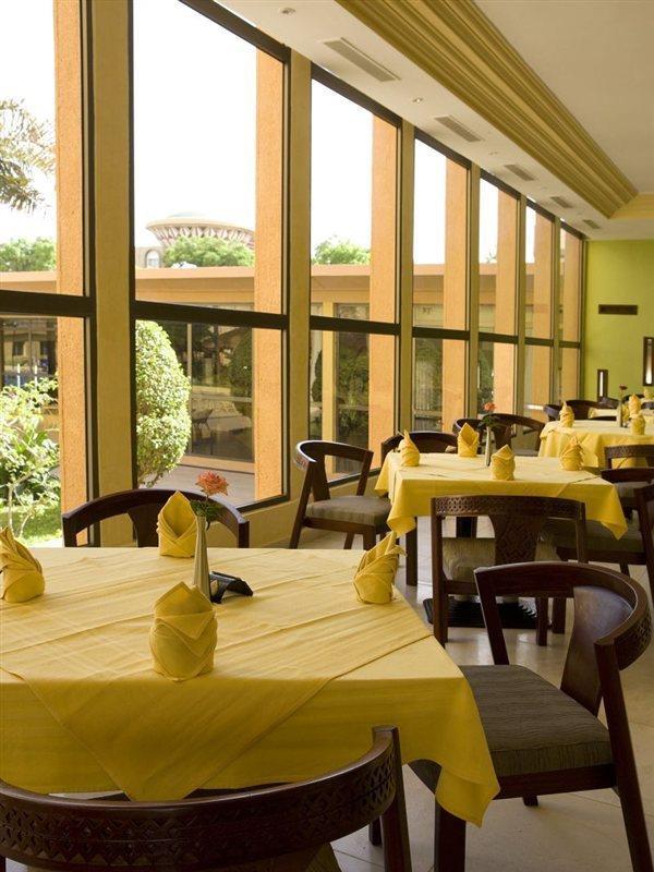 Azalai Hotel Independance 瓦加杜古 外观 照片
